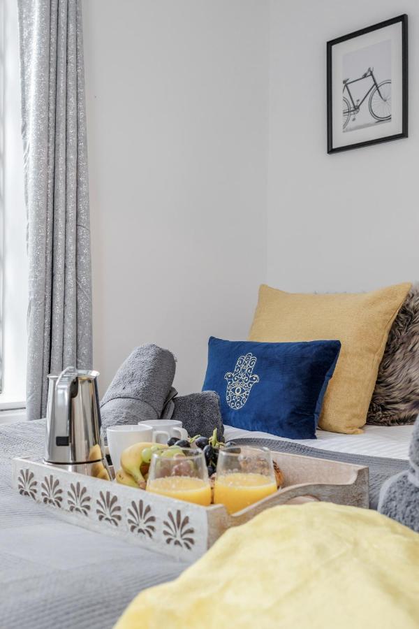 Stunning 2-Bed Apt - Free Parking - Camden - Central - Zoo - Shop - Events Λονδίνο Εξωτερικό φωτογραφία